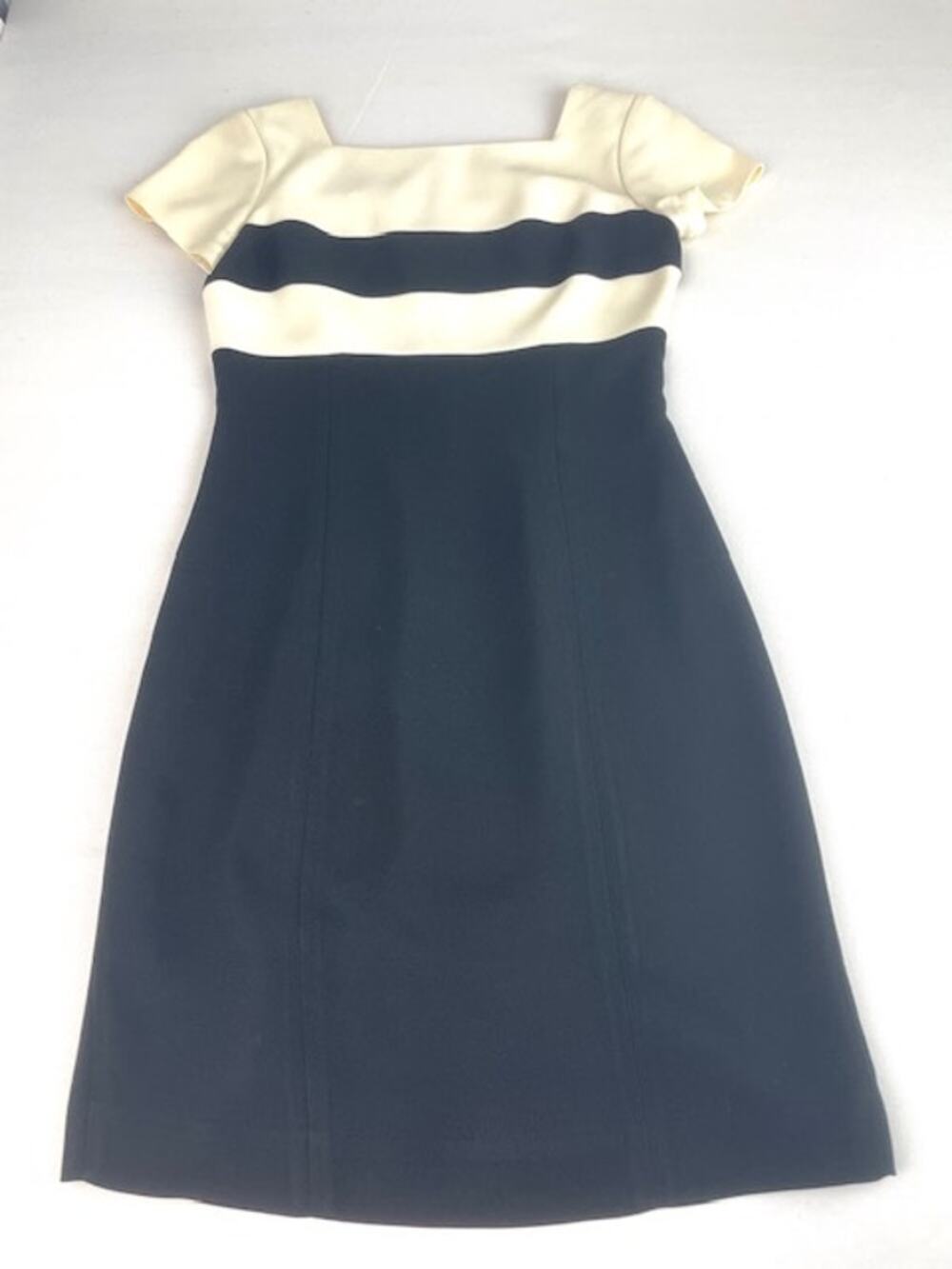 Jones New York Colorblock Sheath Dress Navy Ivory Career Cocktail Size 2P Petite